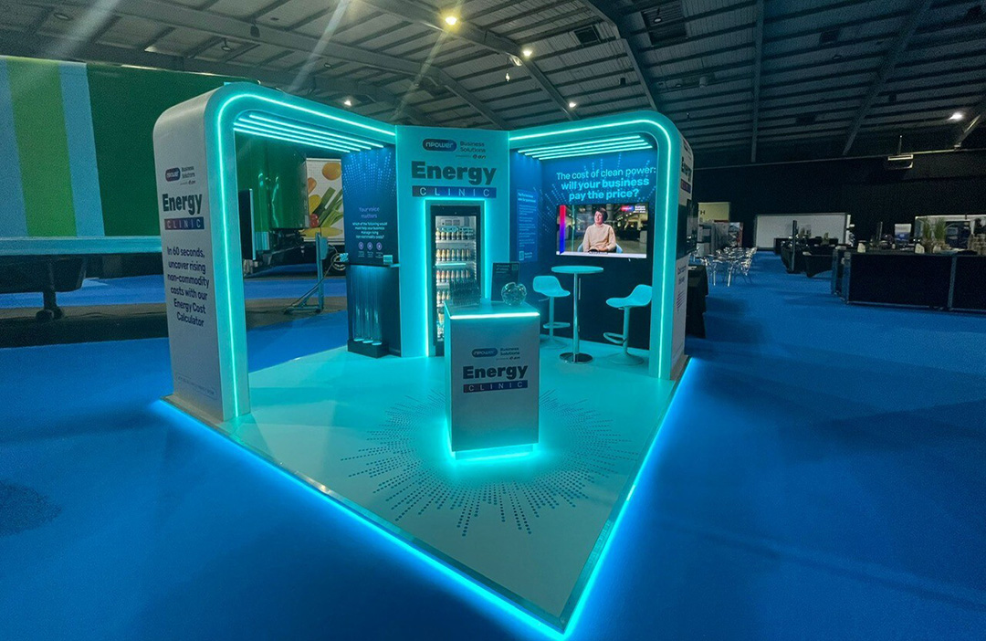 Eon stand